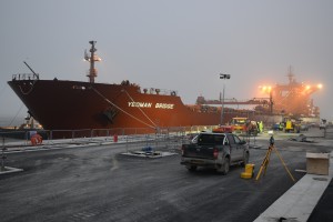 Yeoman Bridge delivering 90,000 tons of aggregate for London Gateway's Gate Complex - February 2013